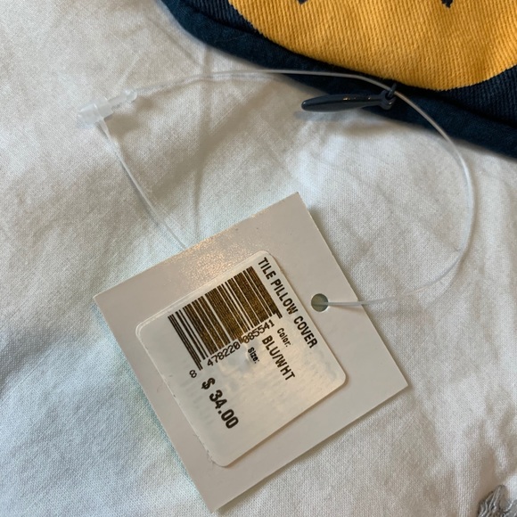 C. Wonder Set of Two Pillow Cases Yellow & Navy - Picture 3 of 4